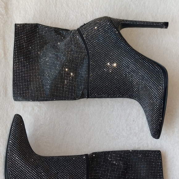 Boots ***Pre-loved💕 Kenneth Cole - Picture 5 of 8